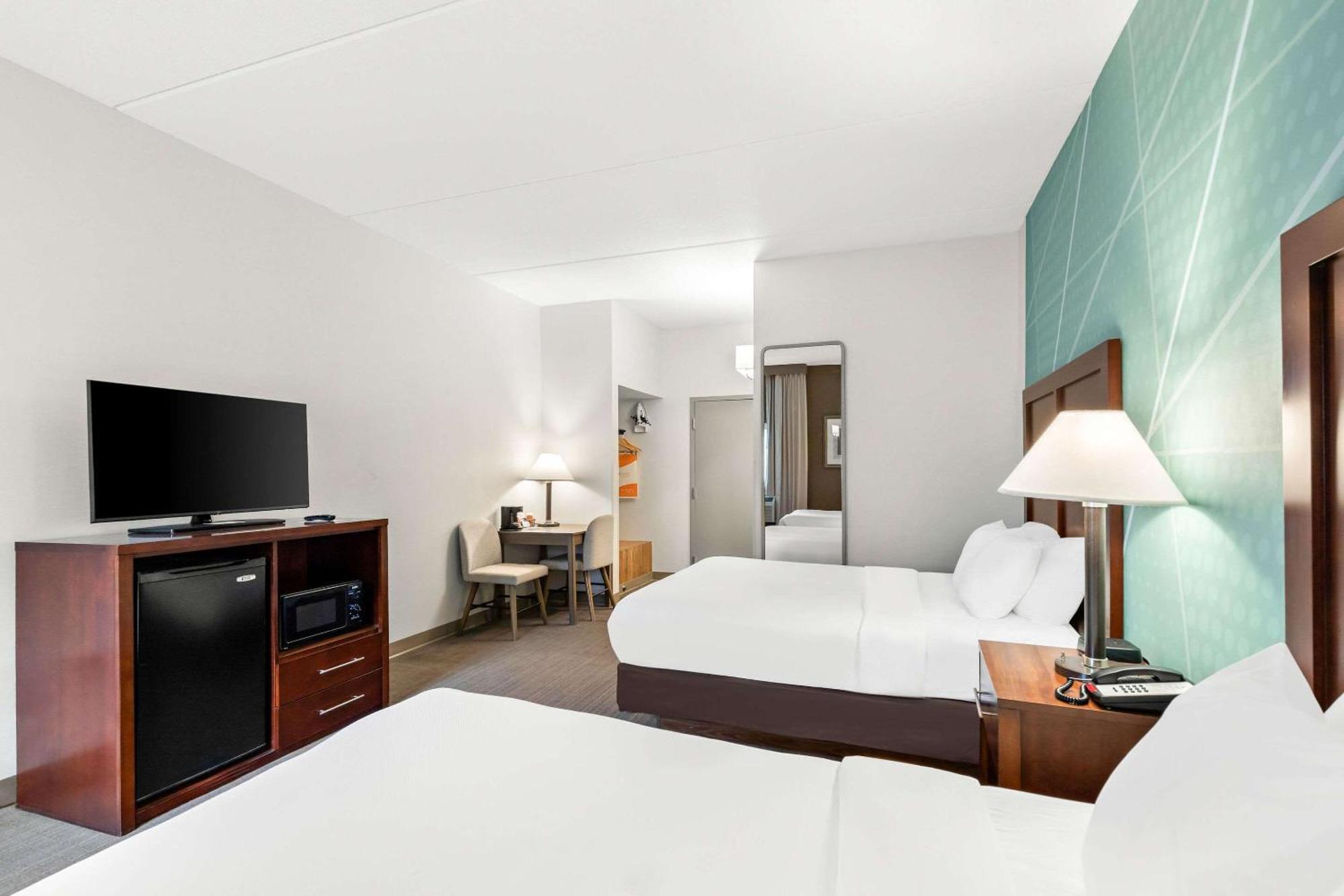 Comfort Inn Pocono Lakes Region Lake Ariel Экстерьер фото